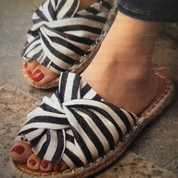 Serra Shoes - Serra size 10 striped top knot jute sandal NWT beach/nautical/summer. Sl…